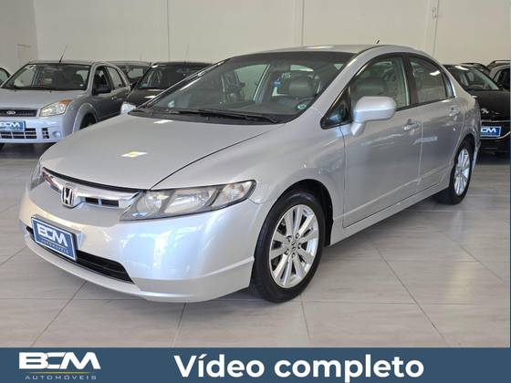 HONDA CIVIC 1.8 LXS 16V FLEX 4P AUTOMÁTICO HONDA CIVIC 1.8 LXS 16V FLEX 4P AUTOMÁTICO